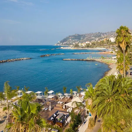 Apartment Penthouse Market 700m From Sea - Happy