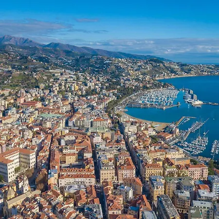 Lejlighed Penthouse Market 700m From Sea - Happy Sanremo