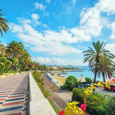 Appartement Penthouse Market 700m From Sea - Happy *